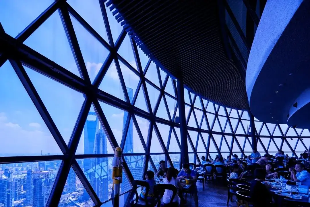 A Guide to Exploring Shanghai's Oriental Pearl 5 Oriental Pearl Tower 267M Sky Restaurant Images
