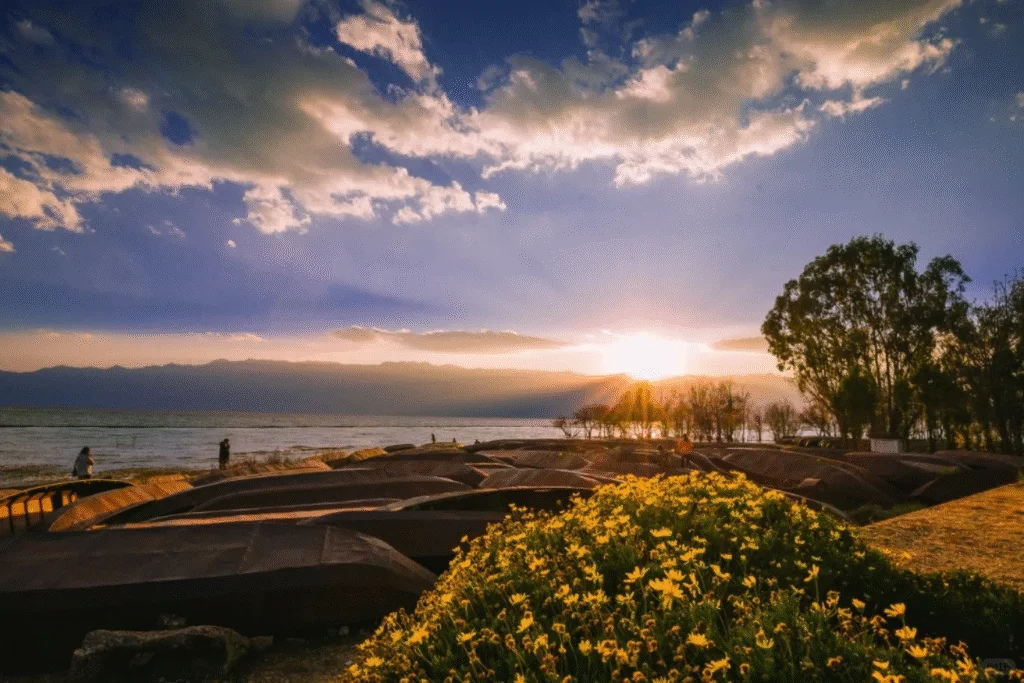 How to Plan Your Erhai Lake Trip in 2025 25 Little Putuo & Wase Town